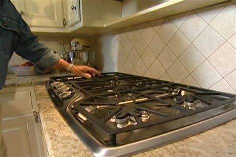 how to remove a gas cooktop